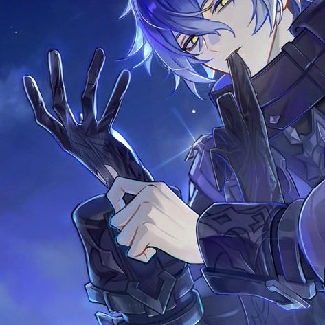 FLINS WHOLE HAND SHOWING??? what a whore
