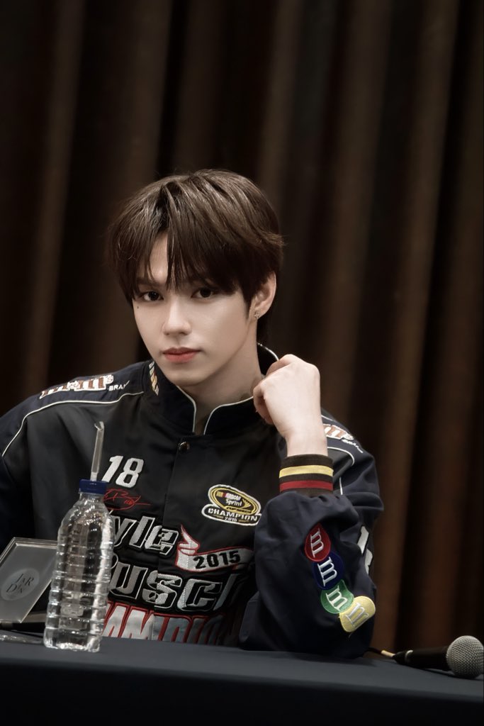 251009

#AHOF #아홉
#JL #제이엘