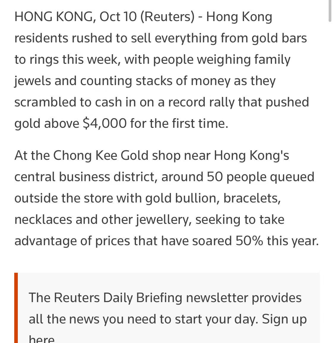 黄金价格高涨，香港人排队出售金器！