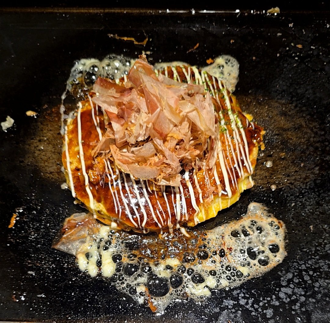 出張来て夕飯は月島で人生初もんじゃとお好み焼き🍚
めちゃくちゃ美味しかった😋 

 #月島もんじゃ
 #もんじゃストリート