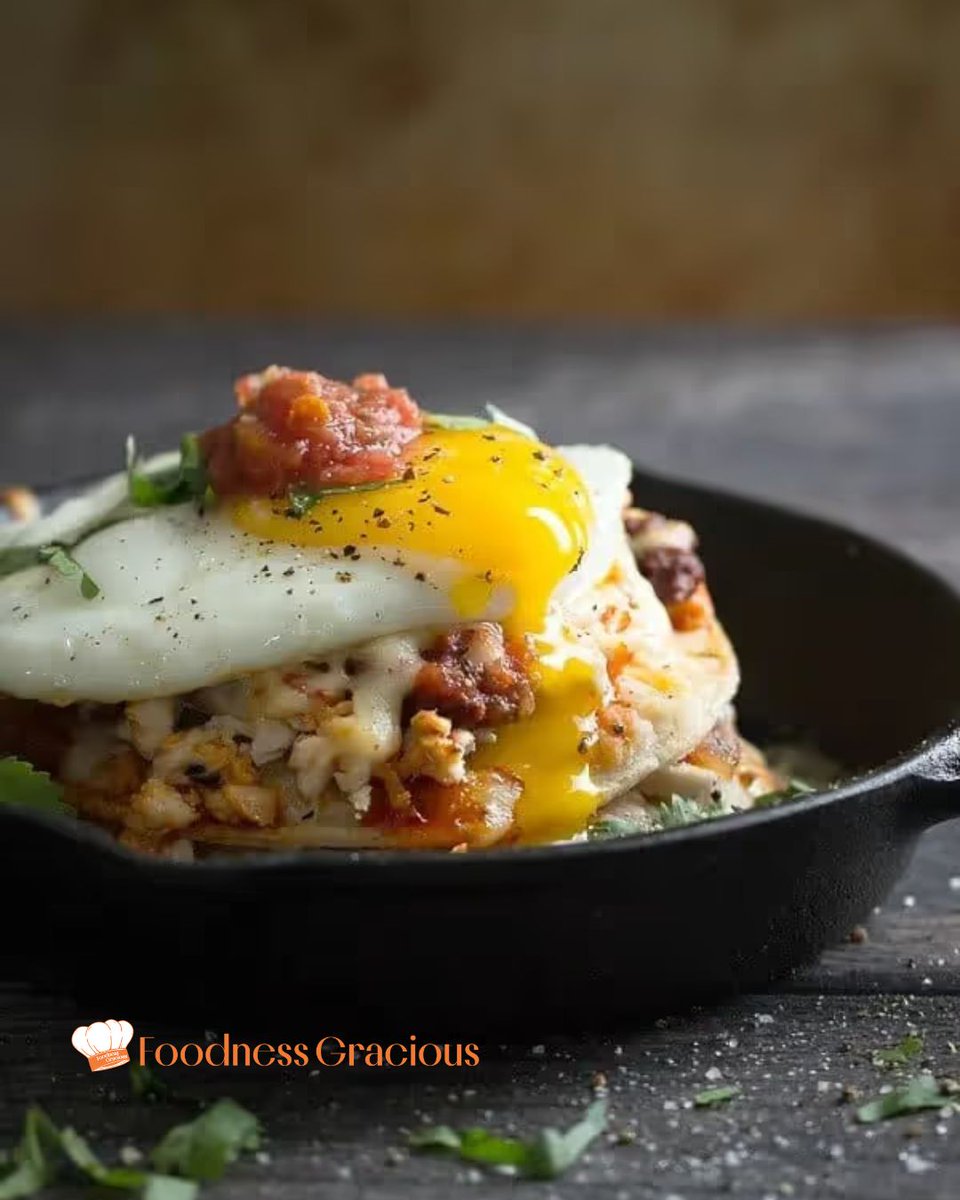 🌮🔥 Layers of flavor in every bite!
Try this Chicken and Chorizo Tortilla Stack — cheesy, spicy, and simply irresistible.
👉 foodnessgracious.com/recipes/chicke…

#TortillaStack #ChickenAndChorizo #FoodnessGracious #EasyMeals