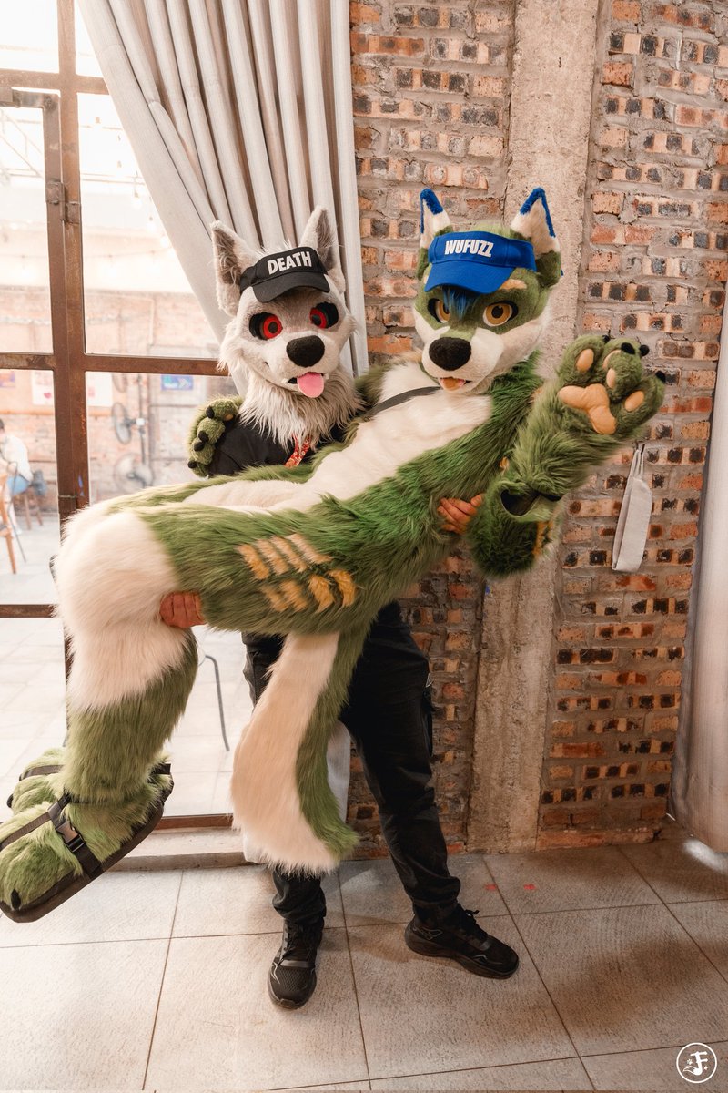 Cutie boy <a href="/Wufuzz/">Wufuzz</a> :3
📷 FurGIV 
#FursuitFriday #FurGIV