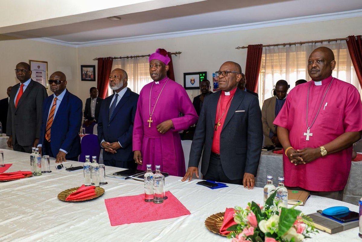 Paxtel_mobile's tweet image. Paxtel Mobile signs a Memorandum of Understanding with Church of Uganda.
#BetterWithUs
#StayConnected | Powered by Faith 🫶🏽💜.