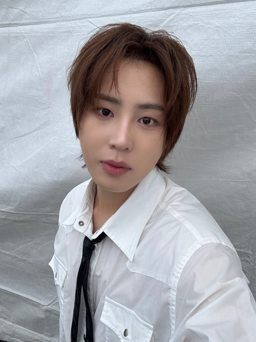 BPM_HSW's tweet image. [#하성운] 📸

2025 APEC MUSIC FESTA 완료 ᯓ★

˗ˋˏ와ˎˊ˗ 하성운, 이걸 해준다고?
ㄴ 웅 하늘 난 다 해주지 (ʋ•ﻌ•ʋ)
하늘과 함께했기에 더 빛날 수 있었던 성운이와 경주의 밤☾ 먼 길 와줘서 고마워요🩵 

#HASUNGWOON #APECMUSICFESTA