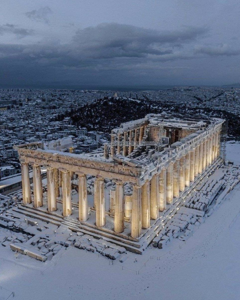 earthcurated's tweet image. Athens Greece ❄️