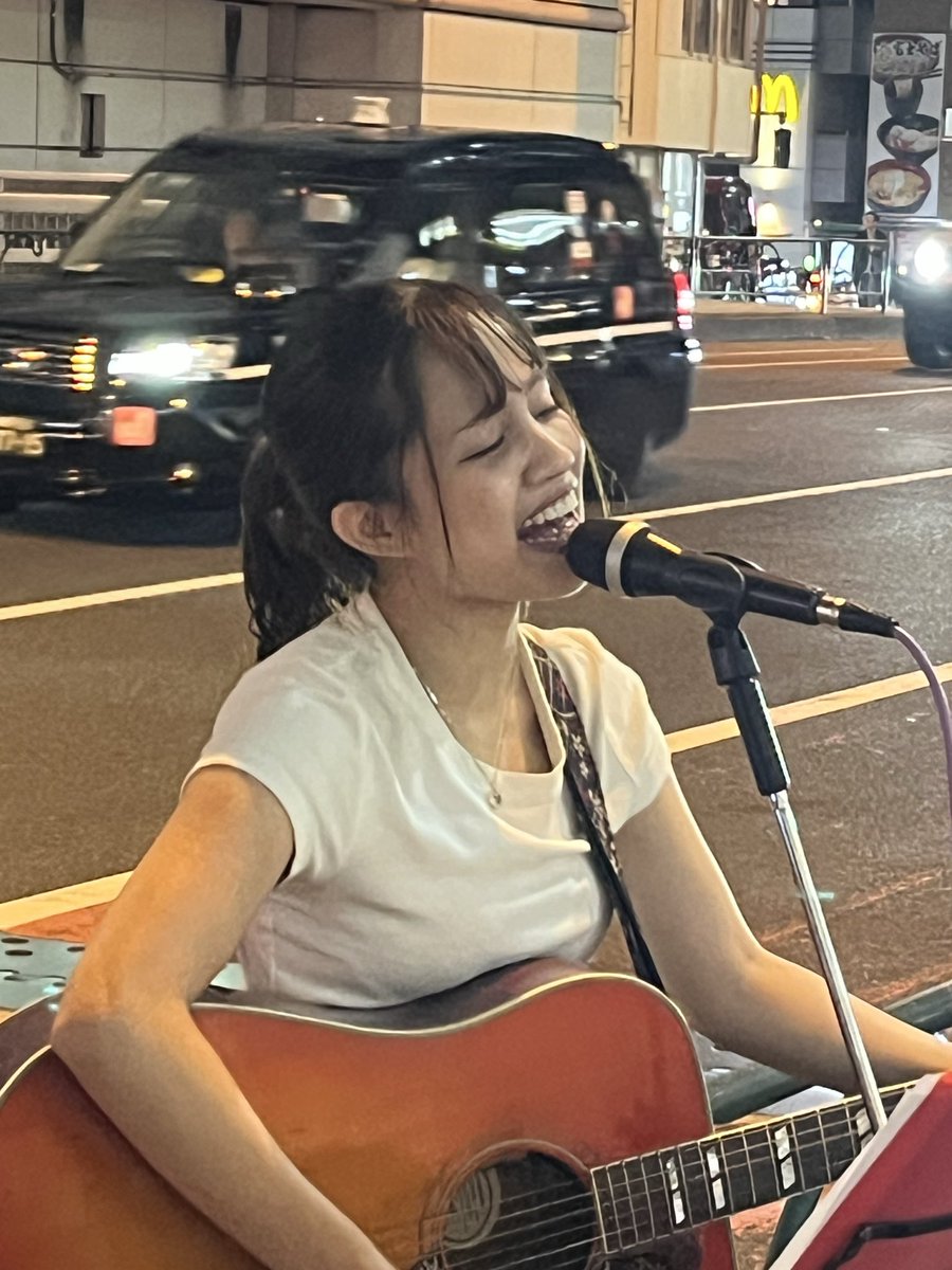 wxRK5pMTcvvh0rf's tweet image. 今日のアイブリー
久しぶりのストリート観戦😊
やっぱりライブは良い😊😊😊

#アイブリー #ギター #シンガーソングライター #路上ライブ