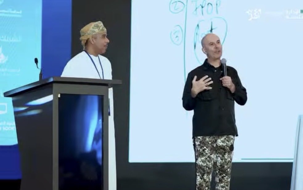 Honored to moderate a Q&amp;A with <a href="/RobinSharma/">Robin Sharma</a> during the #SuccessfulManagement GCC Tour — his stories of Mandela, Maya Angelou &amp; a British cyclist who turned pain into power were unforgettable.
Leadership is about resilience, purpose &amp; humanity. 🌍✨ 
#Leadership #GCC #Oman #Riyadh