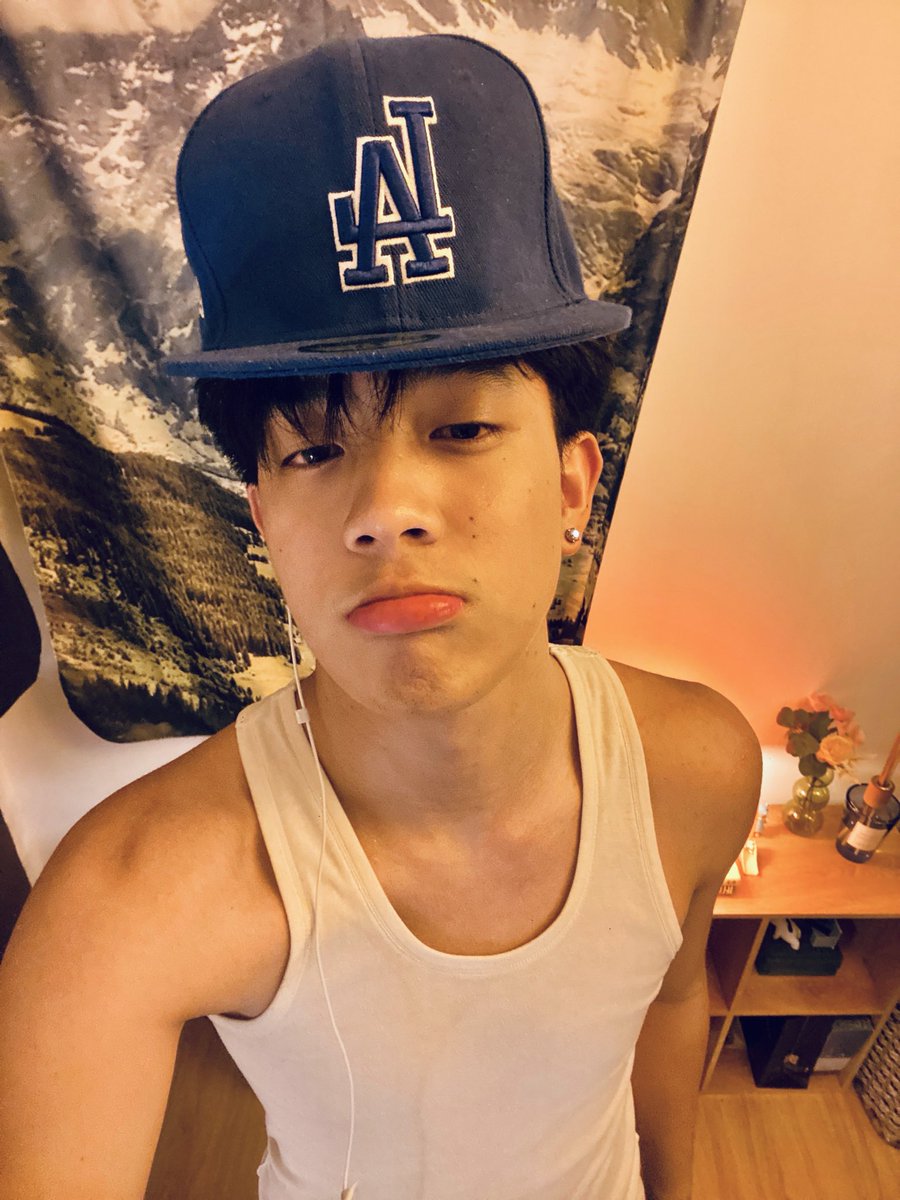 toothplate7_'s tweet photo. stream “Ako Na” ⬇️
🔗 https://t.co/k9PdBZnMUA 
#AJAA https://t.co/FV1Eys65tN