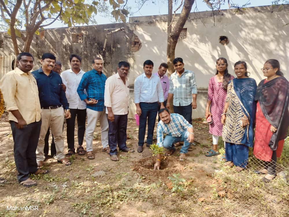 PmgHyderabad's tweet photo. National Postal Week celebrations commence in the Hyderabad Region, highlighting the commitment of India Post towards excellence in mail delivery, financial inclusion, and digital transformation.
💌#PostalWeek #IndiaPost #HyderabadRegion @IndiaPostOffice https://t.co/zan5ekp9yQ