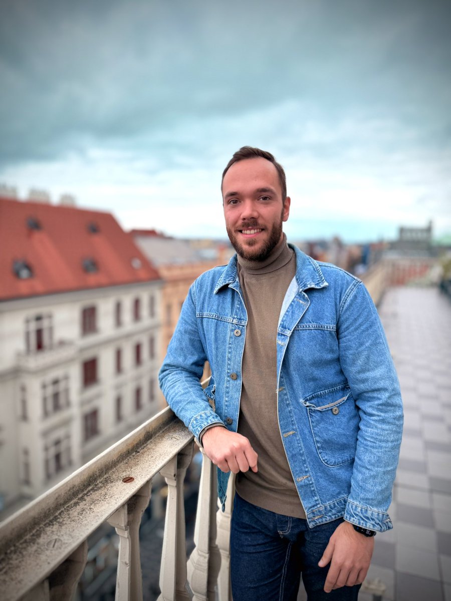 Tato Sněmovna to nebude mít jednoduché.

Možná budeme jednou vzpomínat, že to předchozí složení bylo lepší – ale až čas ukáže. Jednání o nové vládě pokračují a opozici čeká těžká práce. Nestačí jen mluvit o záchraně demokracie. Musí se jednat, navrhovat konkrétní změny, přicházet