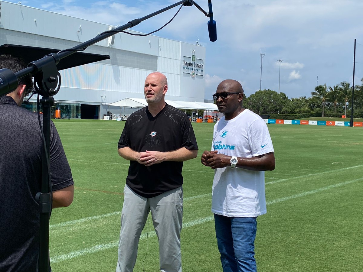 We were pretty excited to see that Fish Tank Iconic has been nominated for a <a href="/SuncoastEmmys/">Suncoast Emmys</a> Award! 

Congrats to <a href="/ChrisClarkMiami/">Chris Clark</a> <a href="/ojmcduffie81/">OJ McDuffie</a> &amp; <a href="/MikeMilius/">Mike Milius</a> on this special recognition of a very special project, and thank you to EVERYONE involved in bringing it to life.