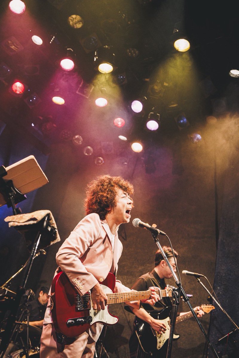 SaitoKei1010's tweet image. 10周年記念ライブ
@ STAR PINES CAFE!!

本当にありがとう!!

最高の幸せが待っていた!!

来年2026年10月10日（土）
フルバンドワンマン@東京!!
この最高以上にもっと素敵な未来を一緒に掴みにいこう!!

そしてまた #OKAERI と #TADAIMA  を交わそう。

音楽はいつだってそばにあるよ。

#10年の声