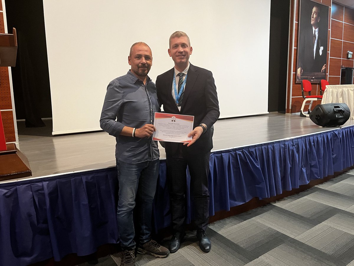 Çalışanların bilinçlendirilmesi amacıyla İş Güvenliği konulu bir sunum düzenlenmiştir.İş yerlerinde karşılaşılabilecek olası riskler, güvenli çalışma yöntemleri, kişisel koruyucu donanımların kullanımı ve acil durumlarda yapılması gerekenler hakkında bilgiler verilmiştir.