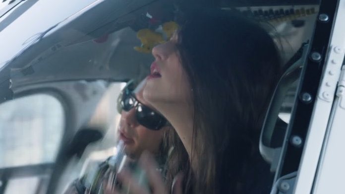 BisexualSuper's tweet image. Supergirl lets Lena know someone is trying to kill her.

Lena looking so elegant and beautiful 
Kara looking so solid strong and powerful 

9 years ago