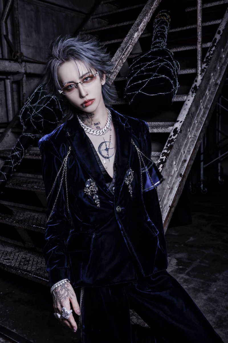 LIVE TOUR 2025 Nebul∀ SAGA2 FINAL~DYSTOPIA~

 10/23(木)LINE CUBE SHIBUYA(渋谷公会堂)