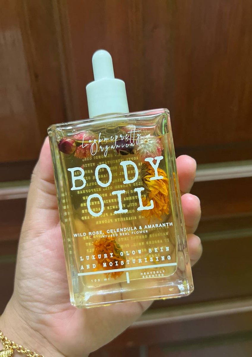 QueenTelekungSK's tweet photo. Semua pembelian ni atas hasil FOMO 🤣

Tsubaki hair mask : 10/10
Natural scrub : 5/10
&amp;honey shampoo : 10/10
Skintific cleanser : 9/10
Body oil lookmepretty : 9/10
Dove body scrub : 10/10
Loccitane shower oil : 10/10

YES MOST OF THEM I SUKA AND HAPPY FOR JOINING THE HYPED!! 🤝🏻😍 https://t.co/xKiHVJlXYA