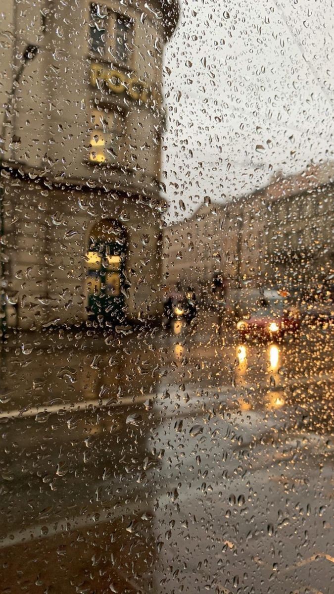 how pinterest sees me  

character  
animal 
lyrics  
weather

радиохэд. 💔💔