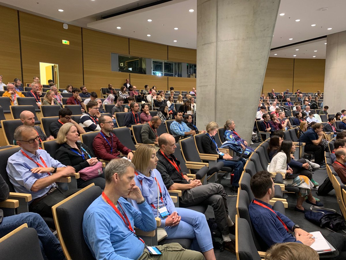 EMBLEvents's tweet photo. π£Today from day 4 of #EESImaging: Nathan Linus Sison, Jan Ellenberg and Alessandro Passera giving talks about optical investigations, imaging the folding of mitotic chromosomes and super-resolved imaging of native mRNA π¬π§¬π¦
Participants will later join the second round of poster sessions to vote on their favorite ππ