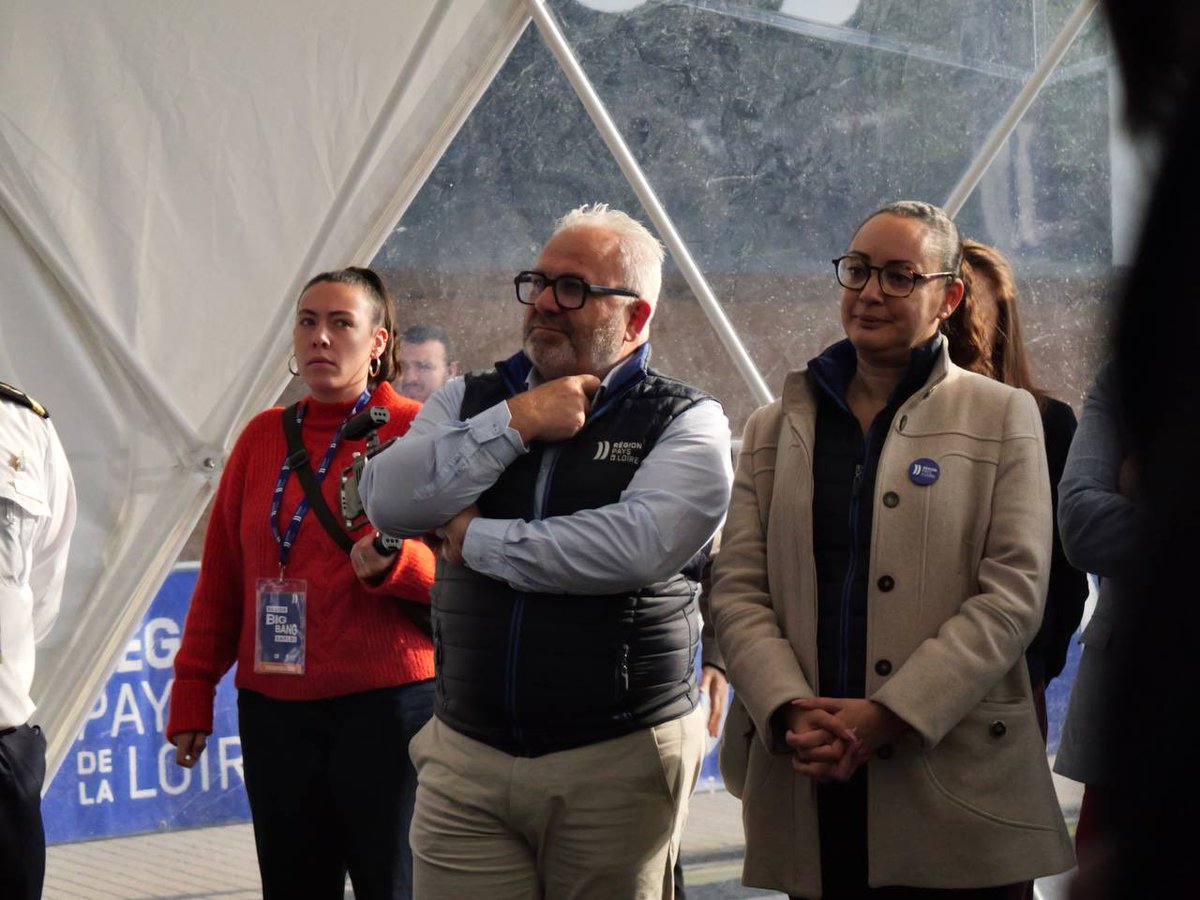 fremyeric1's tweet image. je crois profondément à la jeunesse, à son envie d’apprendre et de construire son avenir.
Le Big Bang de l’Emploi à @Angers , c’est une formidable opportunité pour elle, mais aussi pour nos entreprises, nos artisans et tous ceux qui recrutent dans les @paysdelaloire 
Ici, on crée…