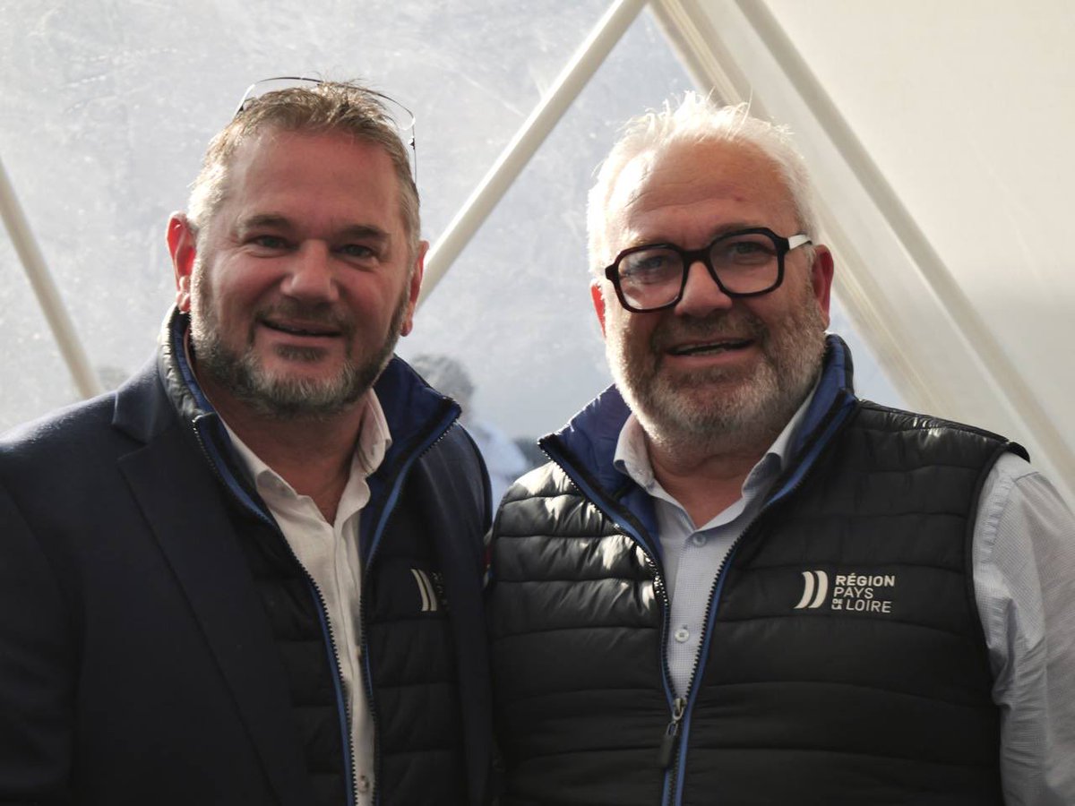 fremyeric1's tweet image. je crois profondément à la jeunesse, à son envie d’apprendre et de construire son avenir.
Le Big Bang de l’Emploi à @Angers , c’est une formidable opportunité pour elle, mais aussi pour nos entreprises, nos artisans et tous ceux qui recrutent dans les @paysdelaloire 
Ici, on crée…