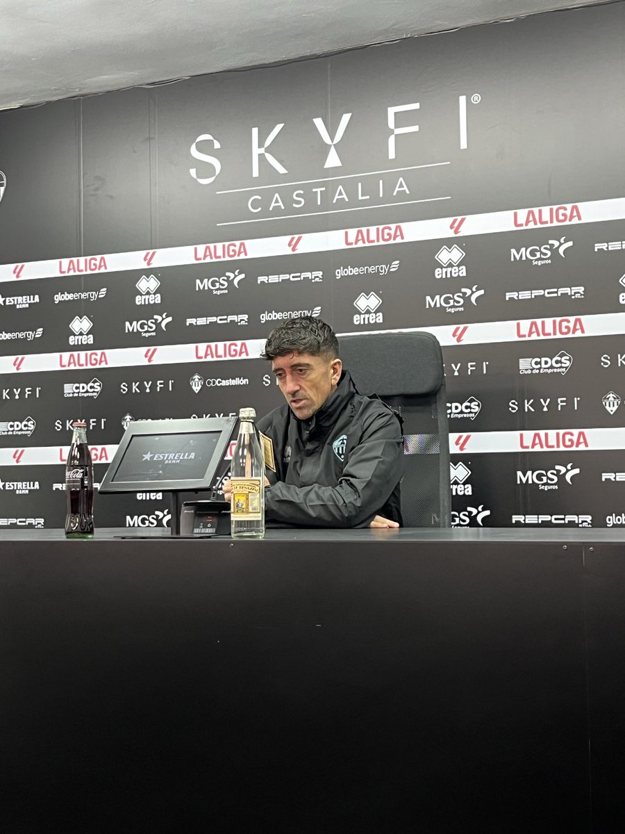 🎙️Pablo Hernández en la rueda de prensa previa al #EibarCastellón: 

🏟️“El Éibar es el mejor local, se hacen muy fuertes en casa. Intenta jugar bastante el balón, algo distinto a lo que practicaba antiguamente”