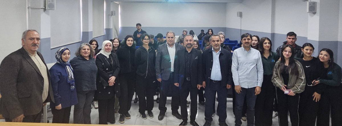 Gençlerimiz özellikle  önemli .<a href="/VanMemarge/">Van MEM ARGE</a> <a href="/tcvanvaliligi/">T.C. Van Valiliği 🇹🇷</a>