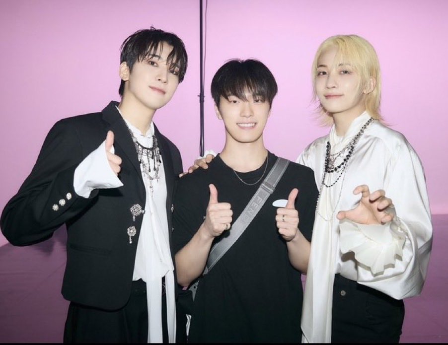 haru 👼🦖🦊🍒 tweet media