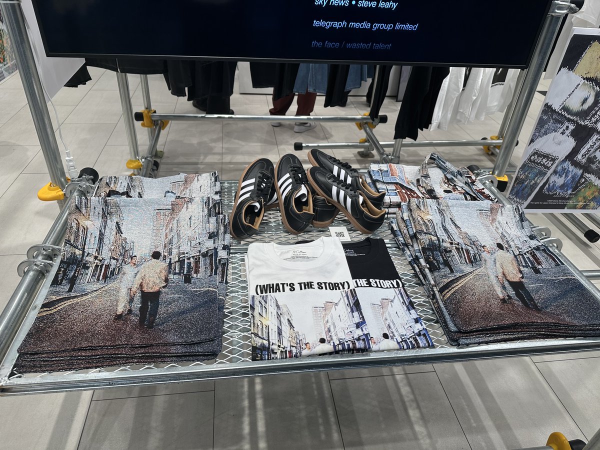 アダムエロペのMorning Gloryスウェットめちゃくちゃいい✨ oasis