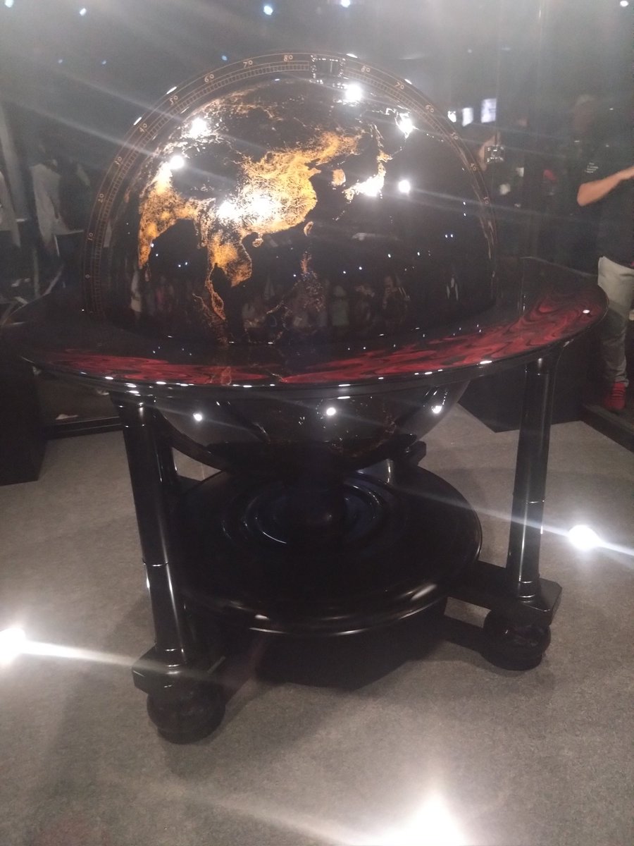 輪島塗の地球儀🌍