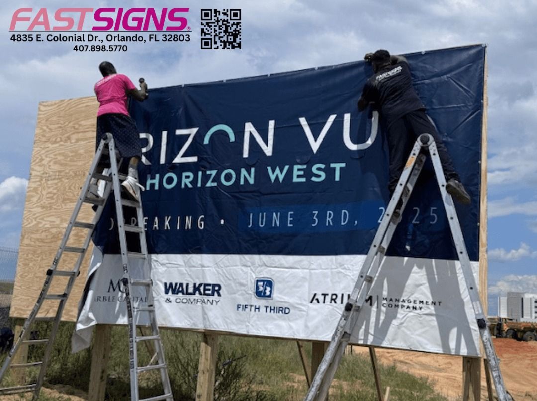 FastsignsOrland's tweet image. The Florida heat is nothing to our team! 🔥😎 Here&apos;s a little behind the scenes of a successful post and panel installation. #FASTSIGNSOrlandoCentral is dedicated to your vision. 

#OrlandoSigns #BestofOrlando #PostandPanel #makeyourstatement