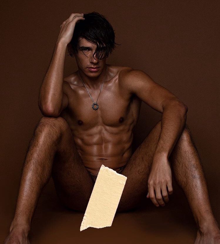 Remove the tape gently 🙏🏽 
Photography by <a href="/TheBoyProject1/">The Boy Project</a>