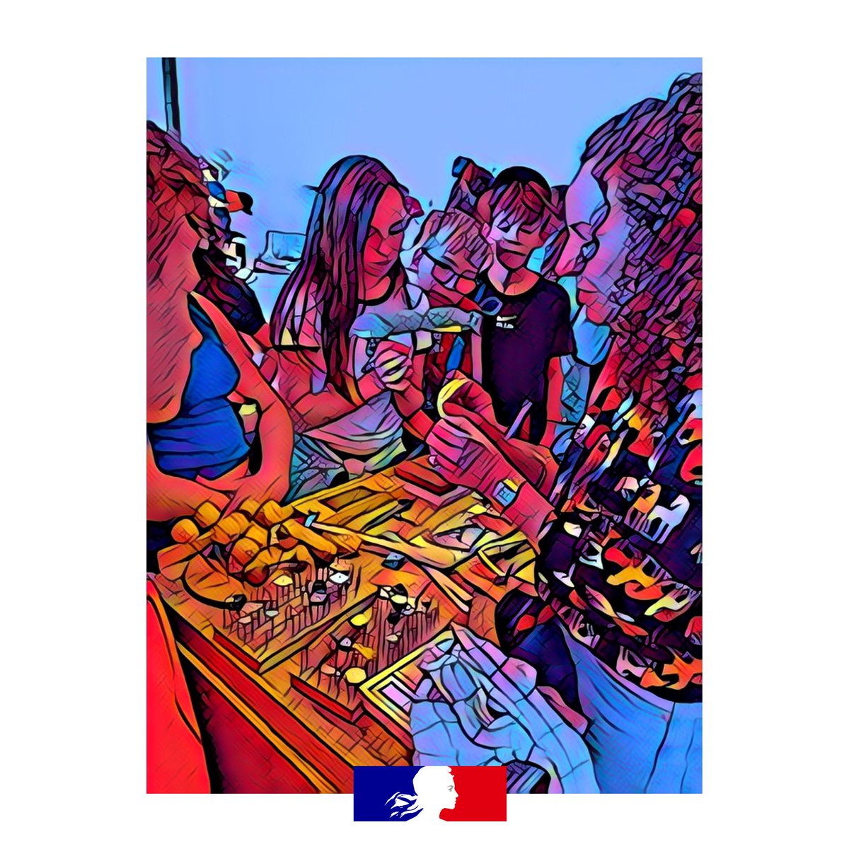 FabienAudy's tweet photo. ✨ Patrimoine &amp; savoir-faire ✨
Les élèves du collège Maurice Genevoix, Meslay-du-Maine ont découvert les métiers d’art 🧵💎📚🎨 au château des Arcis lors des #JEP2025 😊
Rencontres, échanges et émerveillement 🤩👏
@DSDEN53 @acnantes @beguin_katia https://t.co/d8hlExmfBy