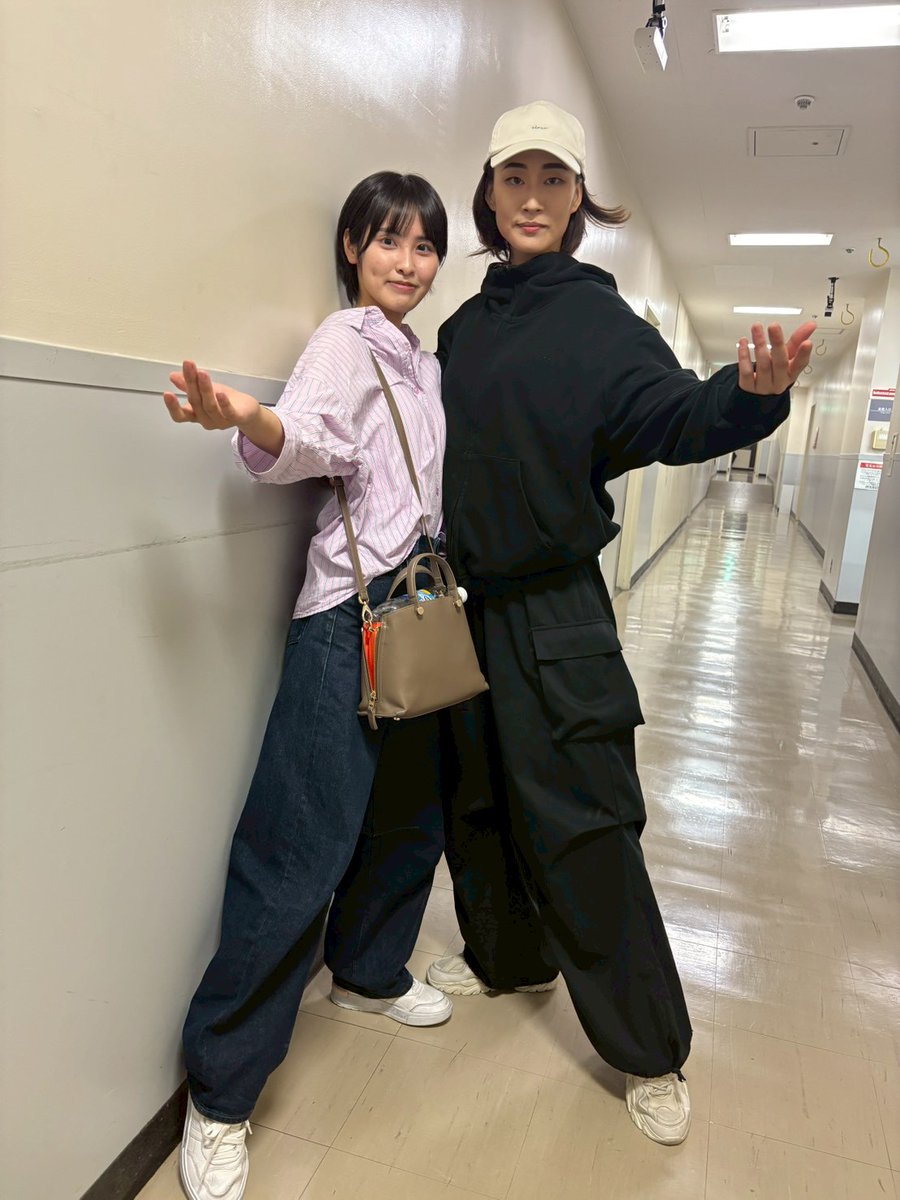 Tanaka_Shina_'s tweet photo. Pretty Guardian Sailor Moon
The Super Live 日本凱旋公演 観劇してきました✨️

凄くキラキラで、セーラームーンの世界がいっぱい広がって

まもちゃんかっこよかったよ🥰
ゆうちゃんも最高に可愛いヴィーナスだった💕
#PrettyGuardianSailorMoonTheSuperLive 
#SailorMoonTheSuperLive https://t.co/nUpE4Ym8WZ