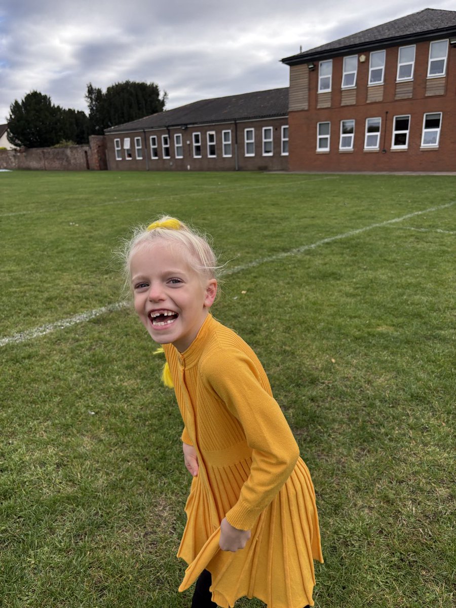 Y4 Team games #HelloYellowDay