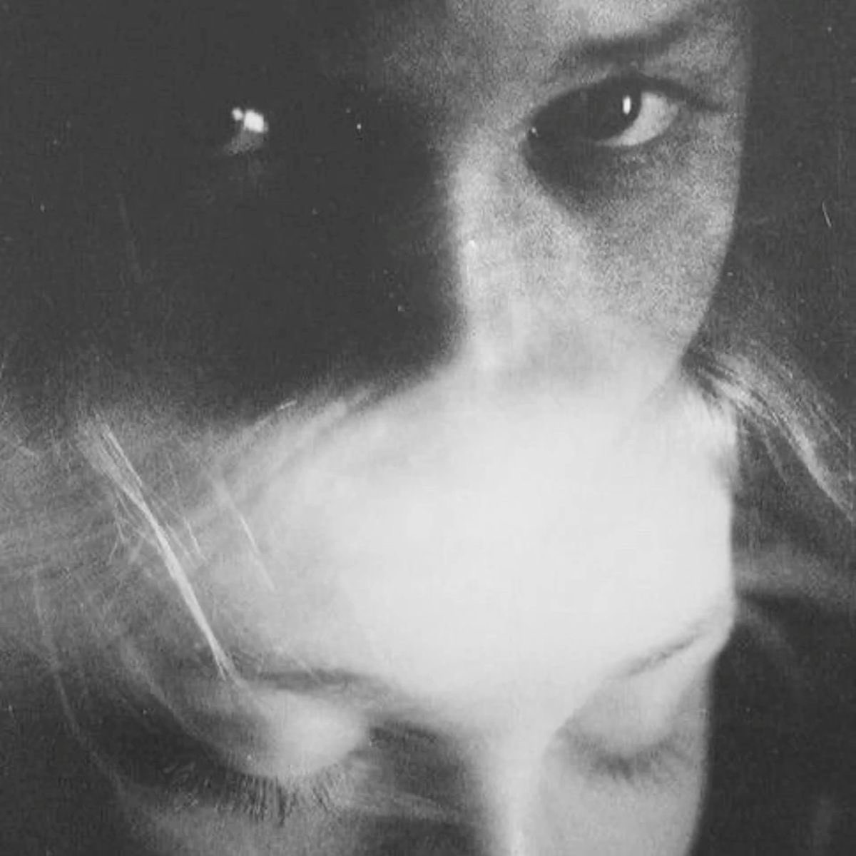 mikanniethinker's tweet photo. “i feel your eyes penetrating my entire life” 💒 https://t.co/gJfyuUjY0X