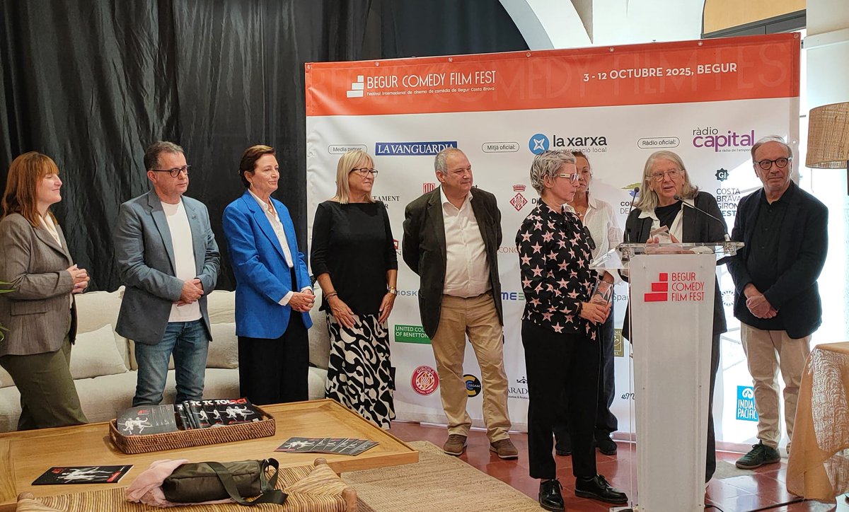 Article sobre la importància dels festivals de petit format com el #Begurfilmfest2025, l'impuls de la producció audiovisual en català, i el necessari reconeixement dels professionals de la informació i la crítica cinematogràfica ➡️areavisual.cat/2025/10/09/beg… (📸<a href="/ConxitaMiroP/">Parlant Clar</a>)