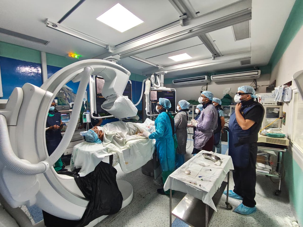 No es un hospital privado, es el hospital Manolo Morales donde se realizaron intervenciones cardiacas / cateterismo diagnóstico y colocación tubos de malla (stents) en el corazón a 21 protagonistas  de Managua, Estelí, Matagalpa, Jinotega, Masaya, León, Boaco, Carazo y Granada.