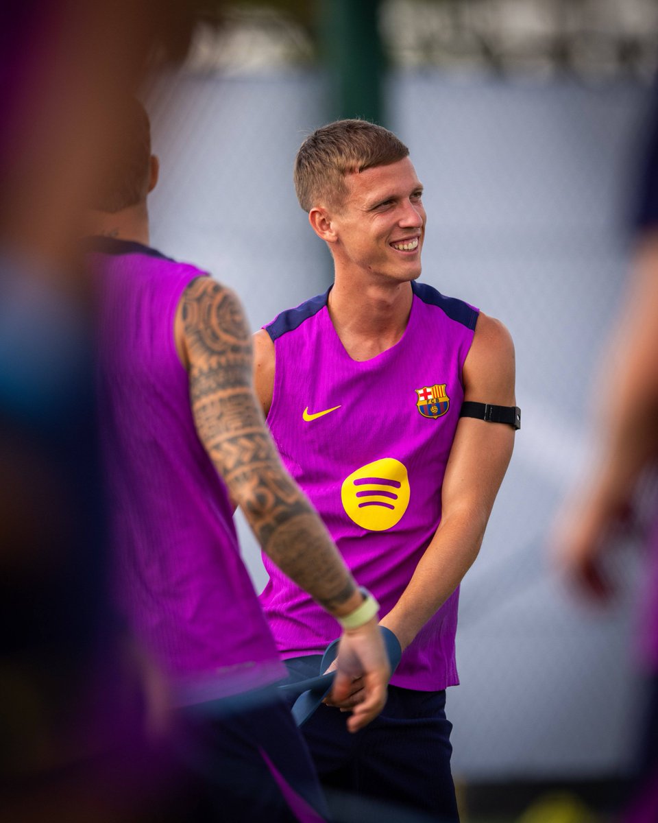 BarcaTimes's tweet image. 🚨| 𝐉𝐔𝐒𝐓 𝐈𝐍: Initial results show Olmo will miss the Girona match after International break. [@sport] #fcblive