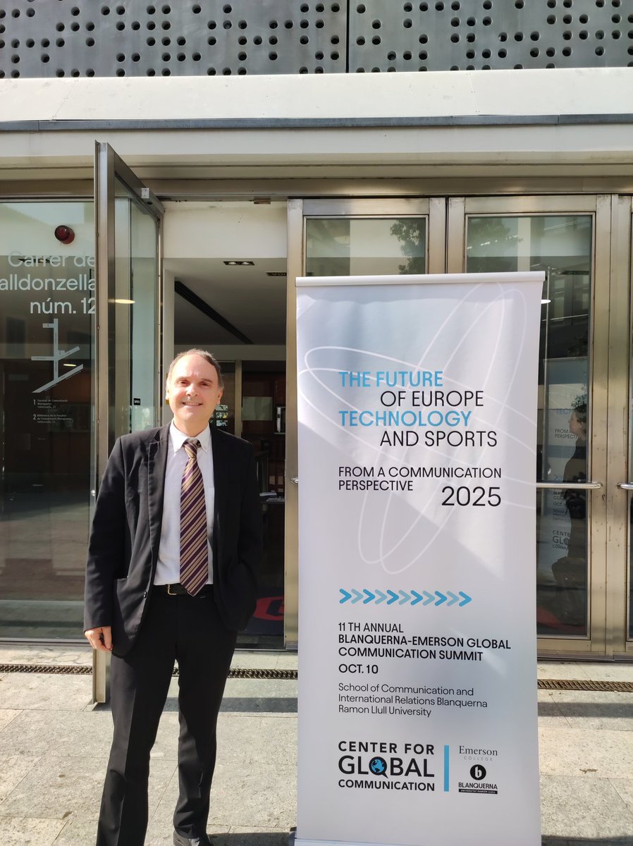 El President de la SCC-IEC, Joan Francesc Fondevila, exposa l'activitat de l'entitat i una comunicació científica sobre "User Experience and AI" al Blanquerna-Emerson Global Communication Summit! #SCC_IEC #Blanquerna #URL #EmersonCollege #Recerca #Ciència #Comunicació #IA