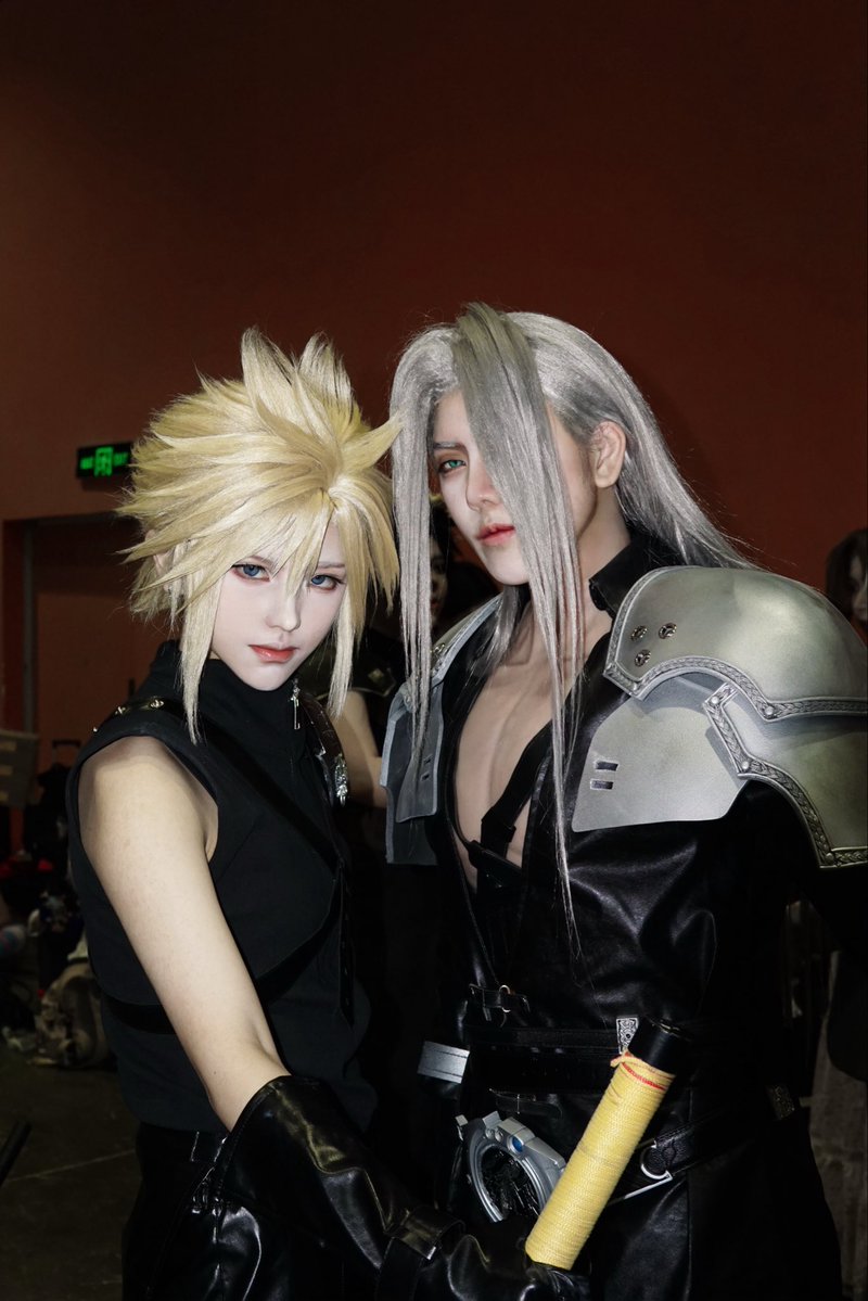 suuuii's tweet image. I will never be a memory.
Cloud Strife @ 预制小鸡
#SC #ff7 #cos #sephiroth #CloudStrife