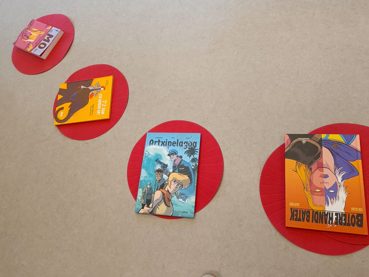 Esta semana nos han acompañado en Liburuariboom Mireia Delgado e Idoia Ilundain (Asociación Galtzagorri) en la presentaciones  literarias a jóvenes de 4ª de la E.S.O.

#liburuariboom2025#fomentolectorjovenes