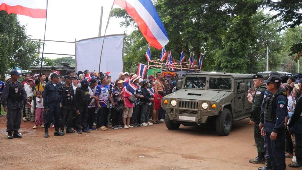 ronakorn's tweet image. คณะ IOT ฝ่ายไทย ลงสังเกตการณ์บ้านหนองจาน-บ้านหนองหญ้าแก้ว-บ้านตาพระยา ดูพื้นที่จริงเขมรรุกล้ำแผ่นดินไทย-ละเมิด MoU43 พร้อมดูการเก็บกู้ทุ่นระเบิด ไทยฟ้อง IOT กัมพูชาไม่ร่วมปราบปรามอาชญากรรมออนไลน์-สแกมเมอร์ฝั่งปอยเปต
#ไทยกัมพูชา #ชายแดนไทยกัมพูชา #กัมพูชา #ทหารไทย