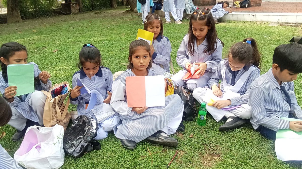 NagarSnpet's tweet image. When Art Meets Inquiry from Gallery Walls to Nature's Canvas 📷📷
'Curiosity is the engine of discovery'
#InquiryBasedLearning #LearningBeyondClassrooms #ArtGalleryVisit #Grade2Artists #HolisticEducation #OutdoorLearning #NonProfitEducation #CuriosityMatters #ChildAgency
#IBP