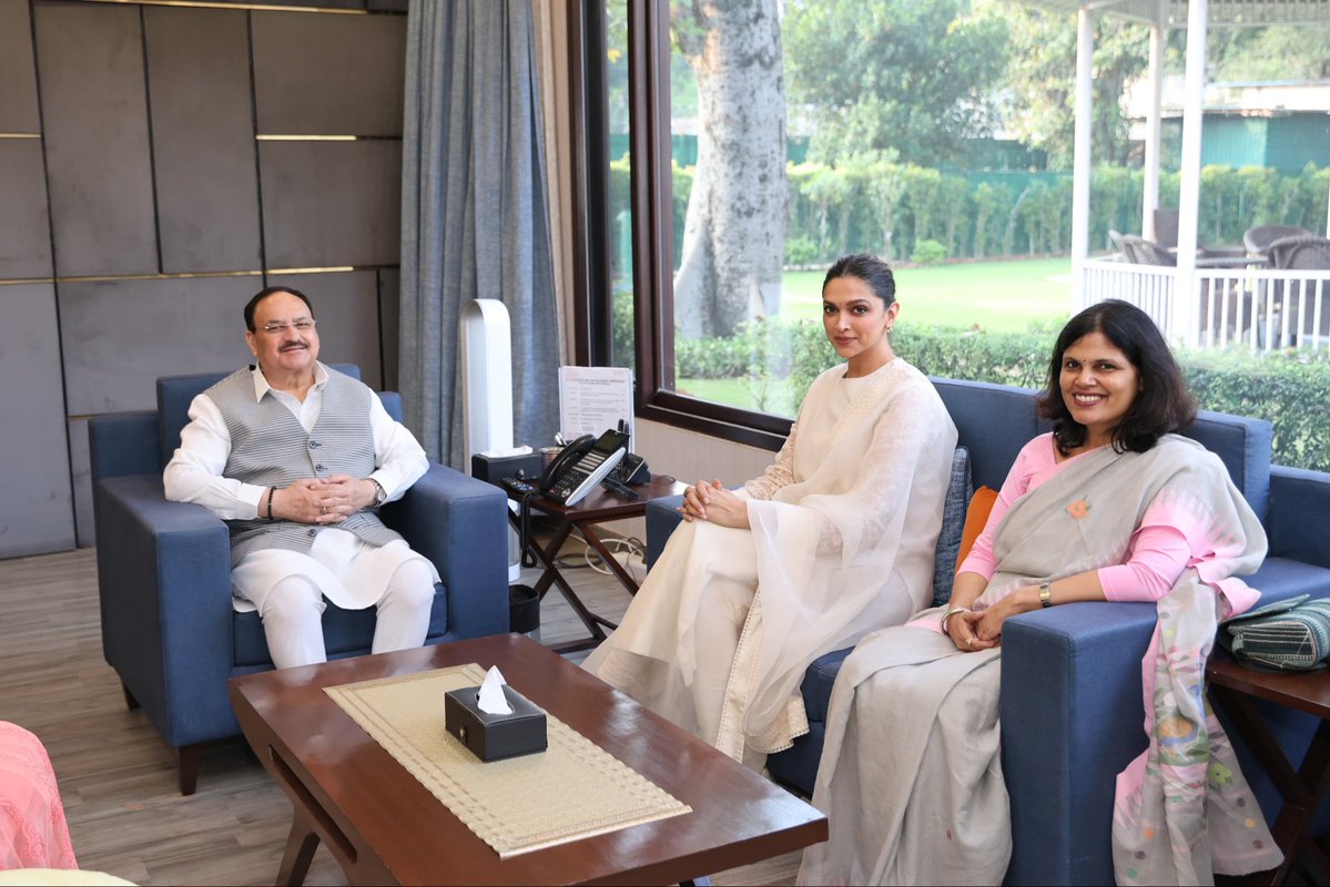 MoHFW_INDIA's tweet image. #HealthForAll 

On the occasion of World Mental Health Day 2025, Union Health Minister Shri @JPNadda Launches New Initiatives for the Tele MANAS App

Launches enhanced Tele MANAS App featuring Multi-lingual UI for enhanced accessibility, Chatbot feature for users to engage with…