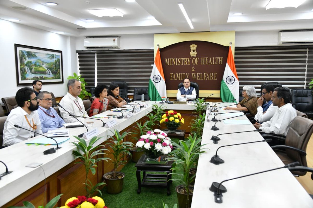 MoHFW_INDIA's tweet image. #HealthForAll 

On the occasion of World Mental Health Day 2025, Union Health Minister Shri @JPNadda Launches New Initiatives for the Tele MANAS App

Launches enhanced Tele MANAS App featuring Multi-lingual UI for enhanced accessibility, Chatbot feature for users to engage with…