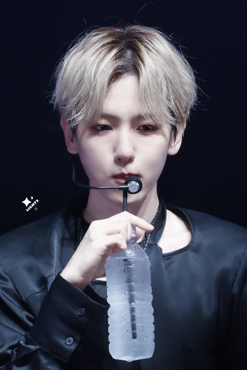 light2_bh's tweet photo. 250928

💦

#BAEKHYUN #백현 #ベッキョン
@B_hundred_Hyun https://t.co/0RFe9s6fXm