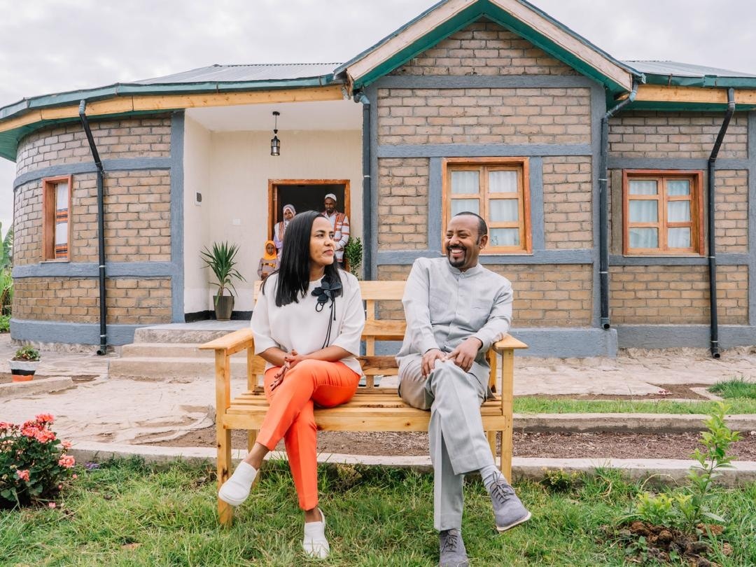 BikiltuMosisa1's tweet image. Thank you, PM @AbiyAhmedAli, for transforming rural Ethiopia through the Common Model Village initiative; bringing essential services and hope to millions. A true mark of visionary leadership! #CorridorProject #EthiopianVillage #EthiopiaForward @Sabi92409431 @ZerihunJimma