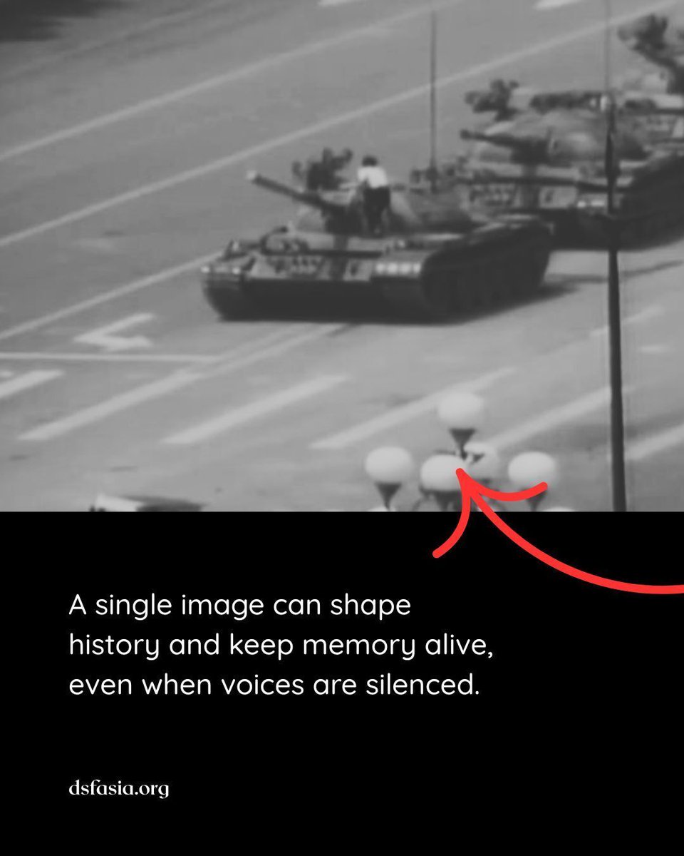 DSFAsiaOrg's tweet image. 📸 In Focus: The Tank Man Photo (1989) | One man, armed with nothing but courage, stood in front of a line of tanks in Beijing. The photo became a symbol of resistance, proving the power of journalism to capture truth and memory, even when voices are silenced. 

#InFocus…