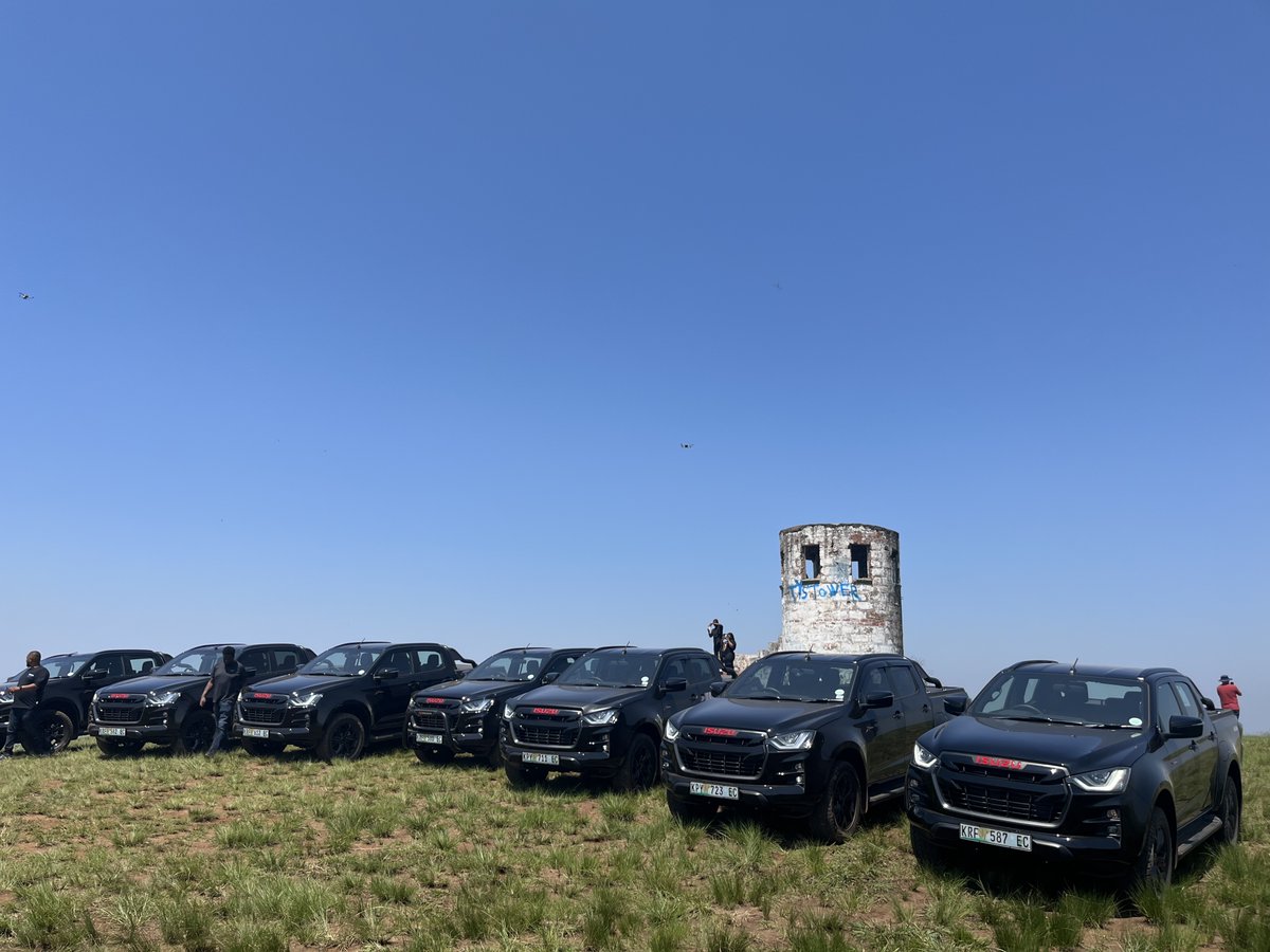 AutoTraderSA's tweet image. We’re in KZN for the start of our 3-day roadtrip in the limited-edition @isuzusa D-Max X-Rider Black. With only 150 units available, you had better order one  soon :-). What do you think of its ‘murdered-out’ exterior?

#BlackisBack! #IsuzuXRiderBlack