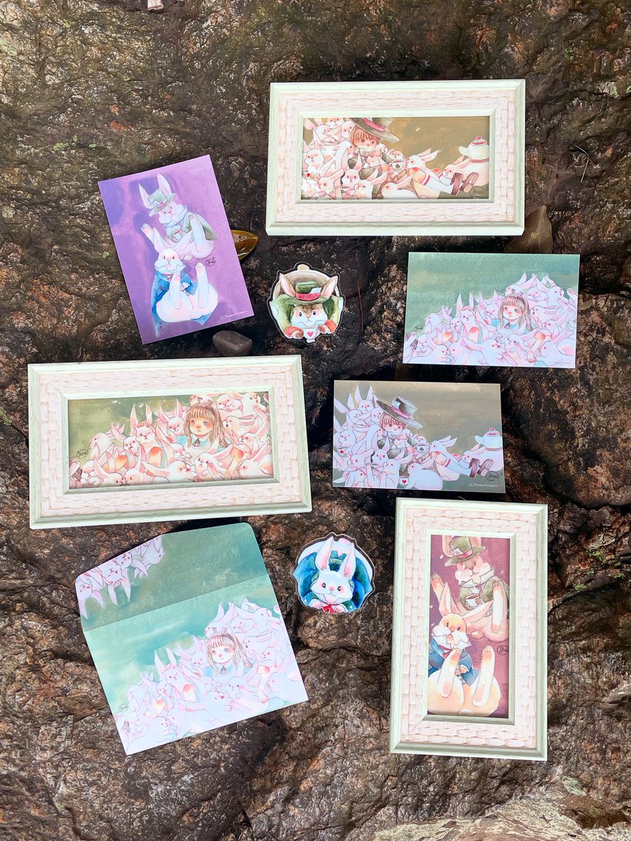 CoronaRosarum's tweet image. 期間中に在庫を切らさない様、しっかり準備してあります✨️

10/11(土)とうもりゆみさん(@YumiTomori)在店です

#英国とアリス
◆阪急うめだ本店 10階『うめだスーク』中央街区1,2番小屋
